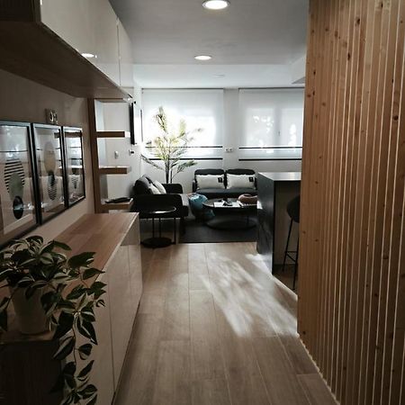 Studio Sevilla Suites Malaga Zewnętrze zdjęcie